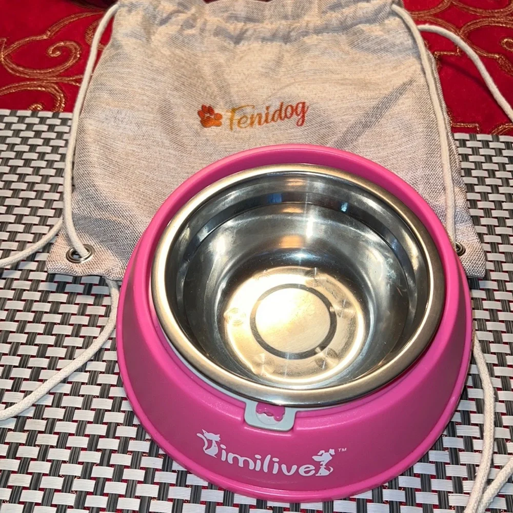 Dog bowl w/ little backpack
